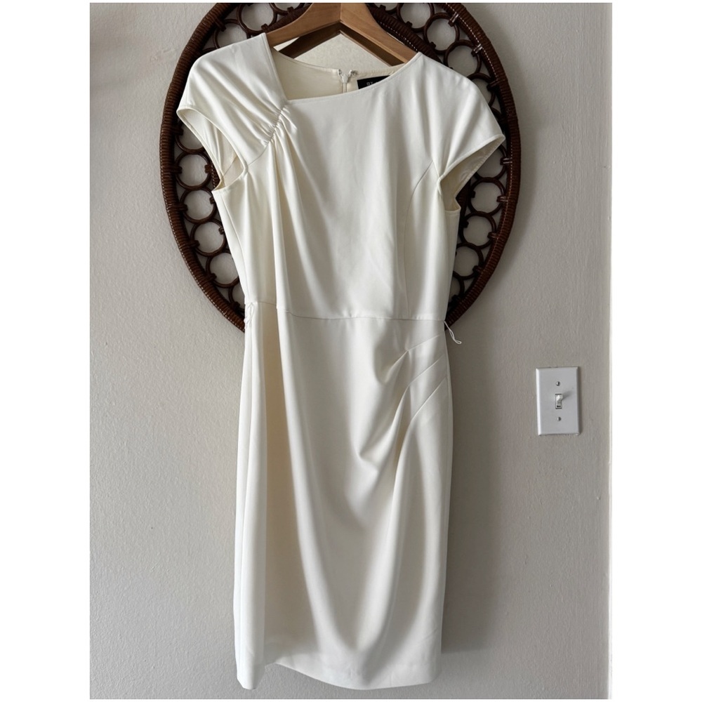 St John white sheath dress size small Oversized - Picture 2 of 16